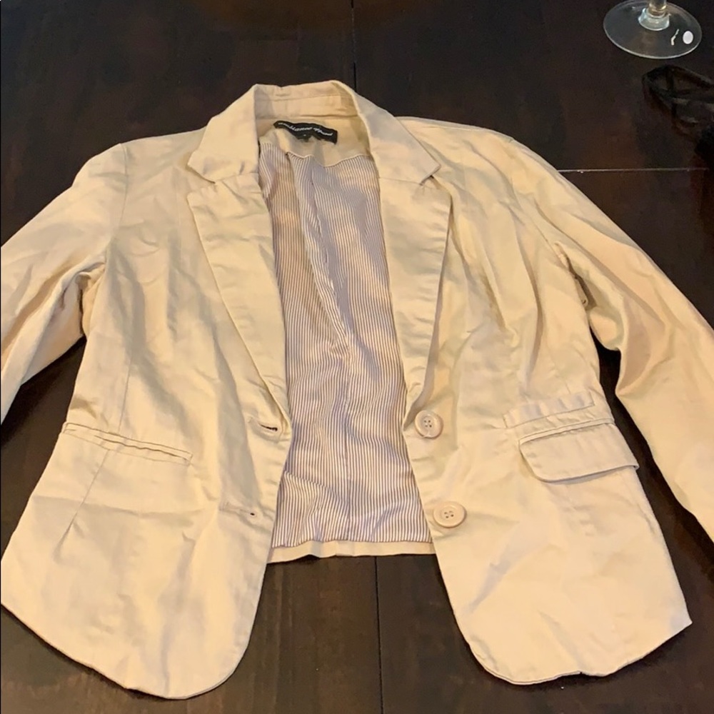 Tan/nude blazer